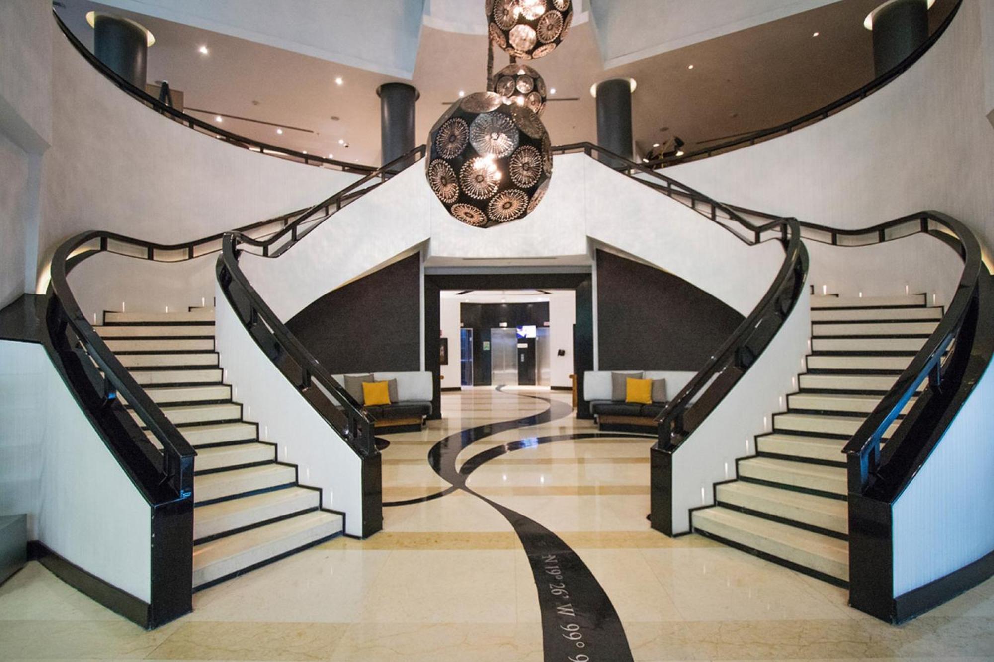 Le Meridien 5*